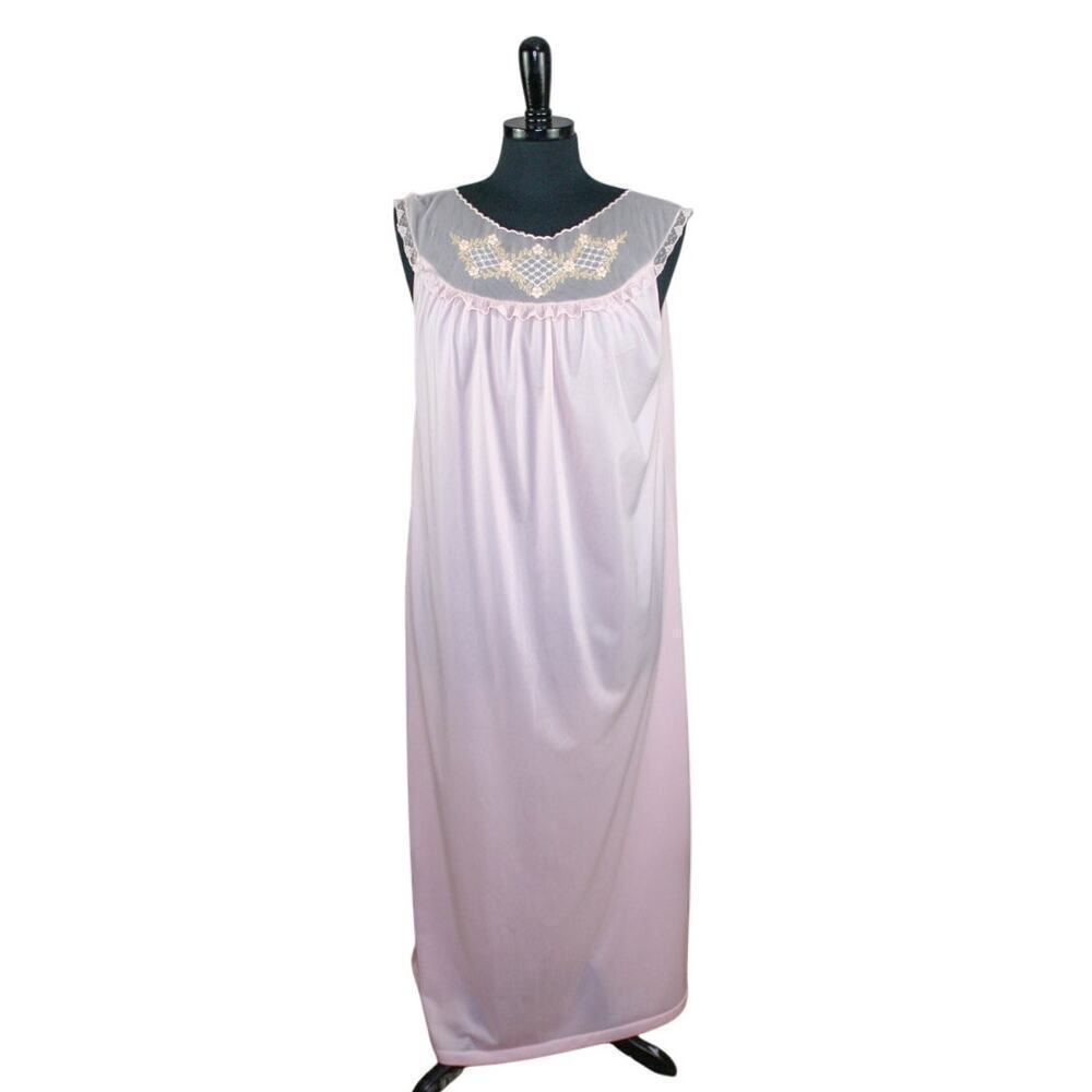 Vintage Philmaid Long Pastel Pink Nightgown Embroidered Ruffle Lace M